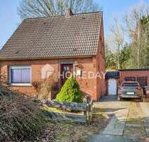 Solide Basis mit Perspektive - Einfamilienhaus auf weitläufigem Grundstück - Alt Duvenstedt