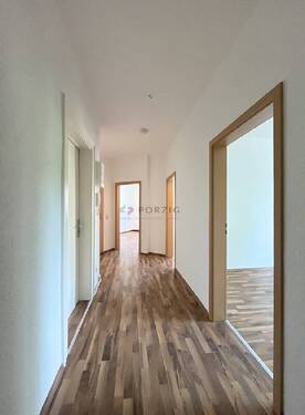 Flur - 2 Zimmer Etagenwohnung in Hohenstein-Ernstthal