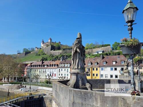 Alte Mainbrücke und Festung.jpg - 