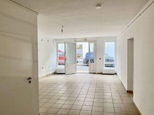 Geschäftsraum I - Zugang Teeküche - Garderobe - WC - 2 Zimmer Büro zur Miete in Hamburg