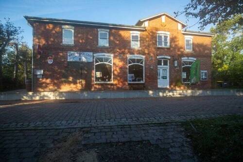 Bild 3 - 7 Zimmer Mehrfamilienhaus, Wohnhaus in Pellworm