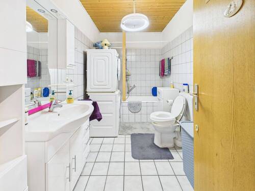 Badezimmer Erdgeschoss - 