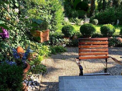 Terrasse mit Garten - 