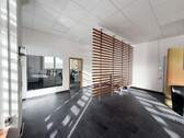 Bild 1 - Helle Büro- oder Praxisfläche mit flexibler Raumgestaltung und Stellplätzen in Cortendorf!