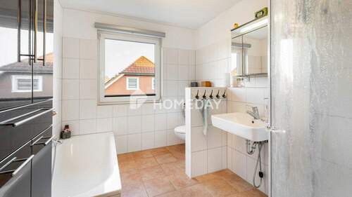 1. OG Badezimmer 1 - 