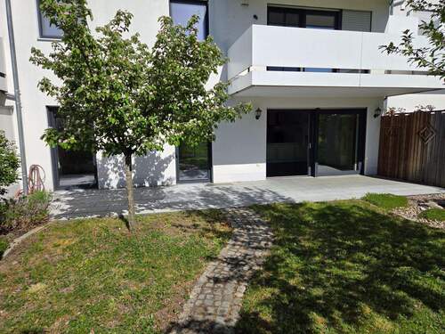 Großzügige Terrasse - Sonnige Erdgeschosswohnung mit Garten in Ingolstadt-Südwest 