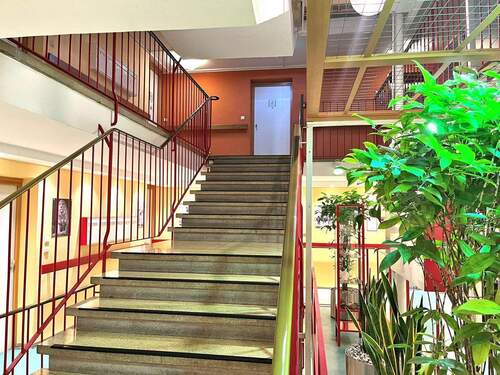 Gepflegtes Treppenhaus - 1 Zimmer Etagenwohnung zum Kaufen in München