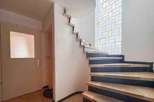 Eingangsbereich - 6 Zimmer Einfamilienhaus in Buchloe