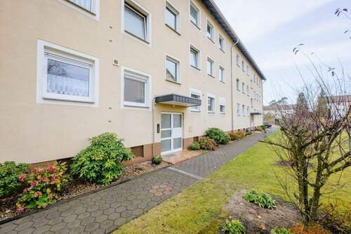 Außenansicht - 3 Zimmer Etagenwohnung zum Kaufen in BI-Sennestadt