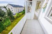 Loggia mit Blick ins Grün - 