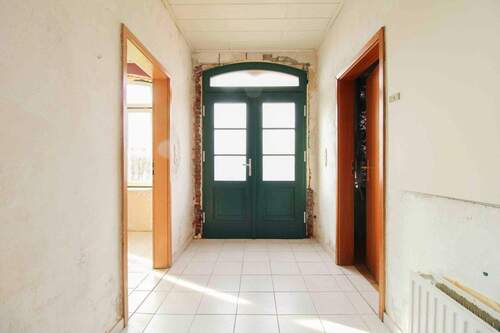 Flur EG - 6 Zimmer Einfamilienhaus in Butjadingen