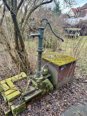 Gartenbrunnen - 