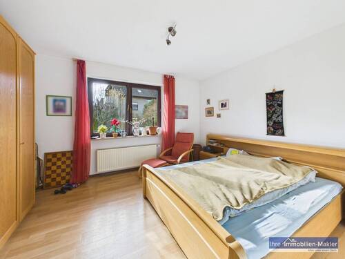 Schlafzimmer EG - 