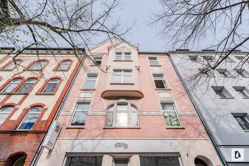 Hausfassade - 1 Zimmer Etagenwohnung zur Miete in Düsseldorf