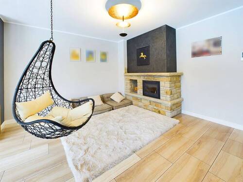 Wohn-/Esszimmer - 