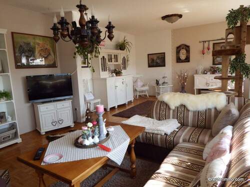 Wohnzimmer - Einfamilienhaus mit 216,00 m&sup2; in Lonnerstadt zum Kaufen