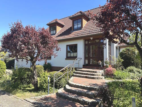 Bild 1 - PURNHAGEN-IMMOBILIEN - Blumenthal-Bockhorn, freist 1-Fam.-Haus mit gr. Grundstück in ruhiger Lage