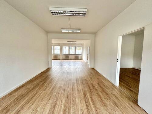 Hauptbüro IV - IMMOBILIEN SCHNEIDER - Gewerbeeinheit in München-Schwabing-Freimann