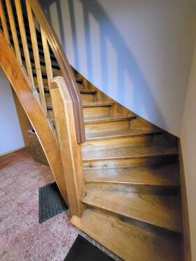 12. Treppe zum OG - 