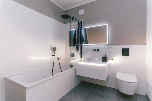 Elegantes Badezimmer - Etagenwohnung mit 69,00 m&sup2; in Berlin / Schmargendorf zum Kaufen