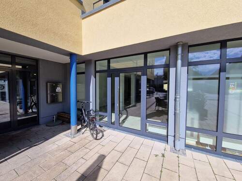 Eingangsbereich Außenansicht - 