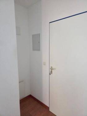 mit Platz für Garderobe - 