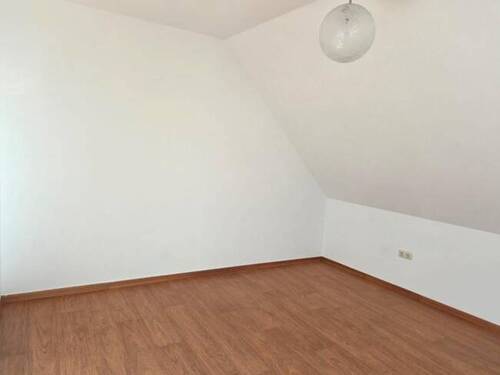 mit Platz für den Kleiderschrank - 