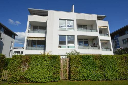 Hausansicht hinten - 3 Zimmer Etagenwohnung zum Kaufen in Hamburg Rahlstedt