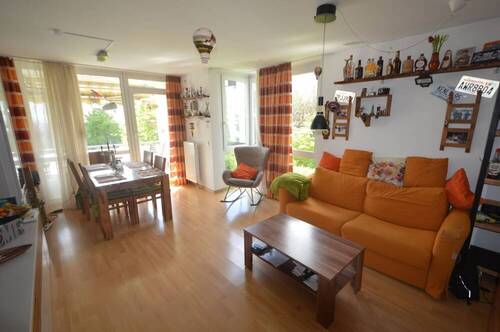 Wohnzimmer - Etagenwohnung mit 77,00 m&sup2; in Hamburg Rahlstedt zum Kaufen