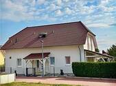 Hausansicht - Hier beginnt Ihr neues Kapitel. Großzügig wohnen und glücklich sein!