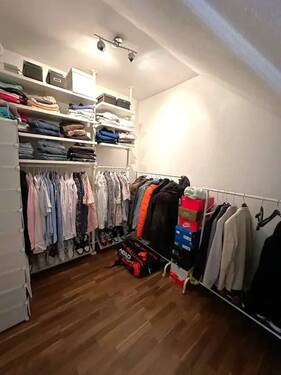 Ankleide 2 am Schlafzimmer - 