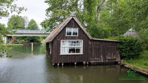 Bild 1 - Bootshaus in exklusiver Lage zentral am Schweriner See - provisionsfrei für den Käufer
