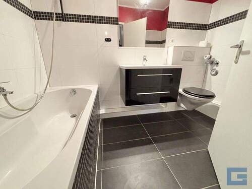 Badezimmer - 2 Zimmer Etagenwohnung in Kiel / Wellsee