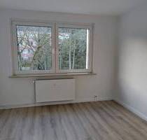 Suchen Sie Ihre neue Wohnung für 2026? Eine schöne gut geschnittene 4-Raum-Wohnung im Grünen wartet auf Sie! - Plattenburg Glöwen