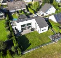 Design trifft Komfort: Lichtdurchflutetes Traumhaus in Steinhagen
