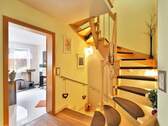 Flur und Treppenhaus - 