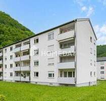 Ideal gelegene Erdgeschosswohnung mit Loggia und Tageslichtbad in gepflegtem Vier-Parteienhaus - Bad Urach