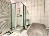 ...Badewanne & Dusche - 