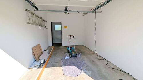 Garage - 
