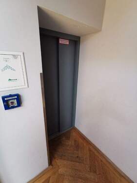 Lift - 