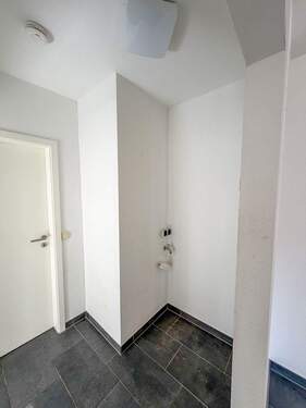 9 Waschmaschienenstellplatz - 