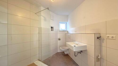 Badezimmer - Etagenwohnung mit 60,60 m&sup2; in Engen zum Kaufen