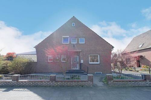 Frontansicht - 7 Zimmer Mehrfamilienhaus, Wohnhaus zum Kaufen in Willich