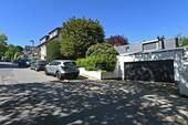 Außenansicht mit Garage - 