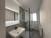 Badezimmer - 2 Zimmer Etagenwohnung zum Kaufen in Wiesbaden