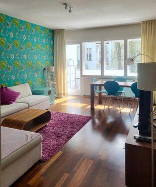 Das WZ mit Blick ins Grüne - 2 Zimmer Etagenwohnung zum Kaufen in Berlin
