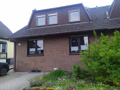 Strassenansicht - 7 Zimmer Doppelhaushälfte zum Kaufen in Hamm