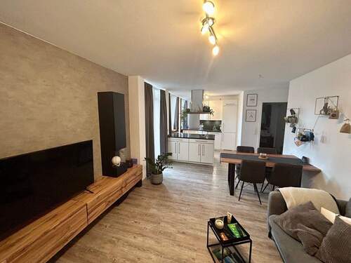 Wohn- und Essbereich - Etagenwohnung mit 65,90 m&sup2; in Nürnberg zur Miete