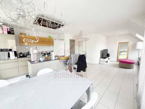 Wohnzimmer I - 3 Zimmer Etagenwohnung zur Miete in München