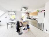 Wohnzimmer III - Etagenwohnung mit 76,80 m&sup2; in München zur Miete